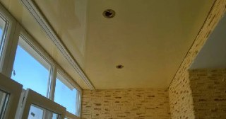 Натяжной потолок на балкон Добрянка, цена 6290 руб.